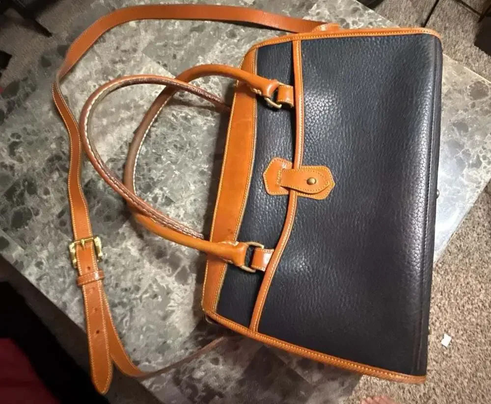 Dooney & Bourke Rare Vintage AWL Leather Shoulder Satchel B721 Navy British Tan